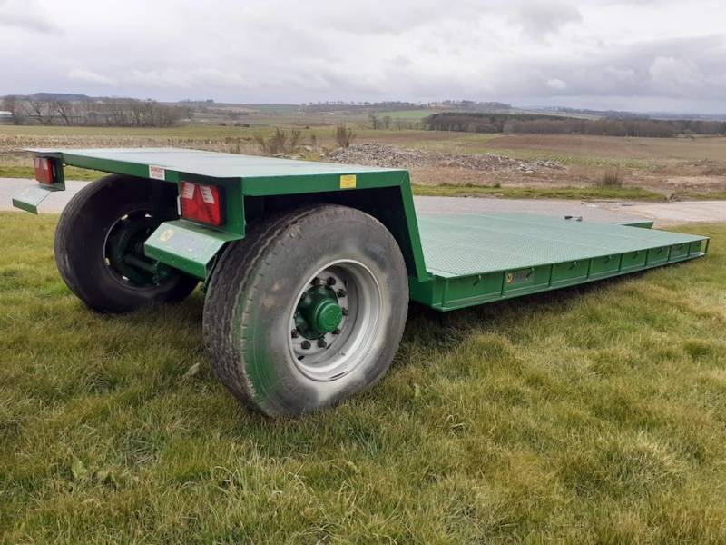 16ft low loader, 810 tonne capacity, 3 to choose from IMMEDIATE
