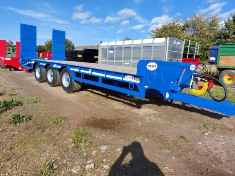 McKee 3 axle, 27 tonne plated low loader, FULL SPEC (073)